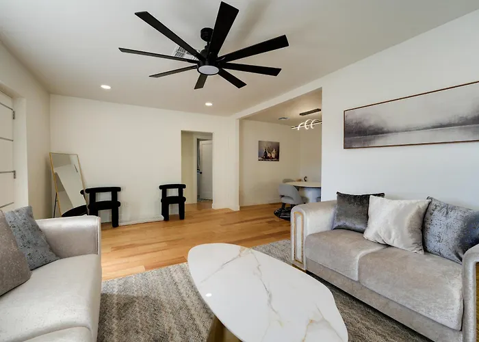 Pet-friendly Retreat: Main House + Casita! Apartment