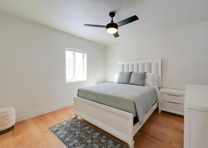 Apartment Pet-friendly Retreat: Main House + Casita!